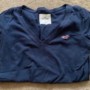 Hollister v neck